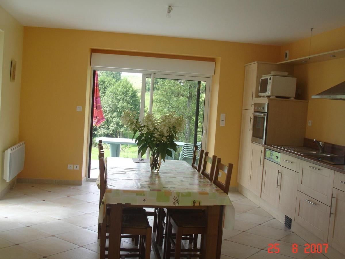 Cosy Chalet With Private Garden In Normandy Isigny-le-Buat Quarto foto